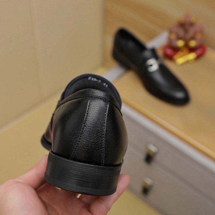 Ferragamo leather slip-on loafers with horsebit detail -4