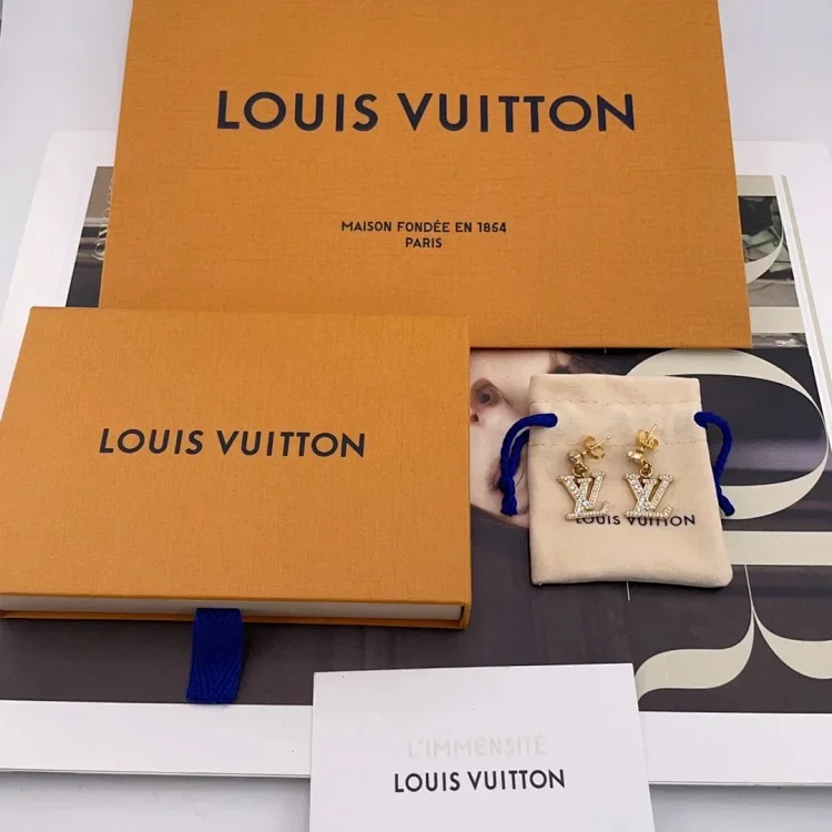 Louis Vuitton LV square diamon