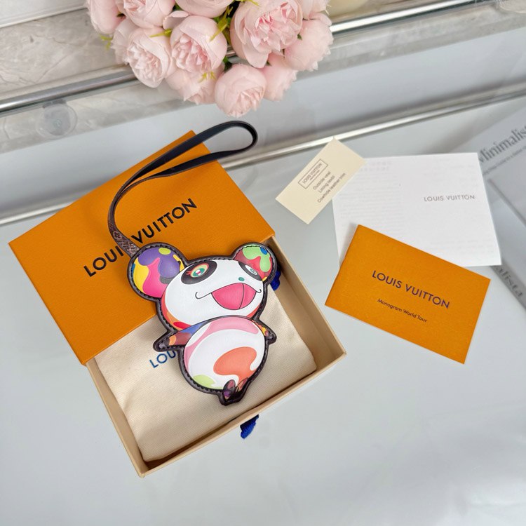 Louis Vuitton LV bear leather rope bag hanger -3