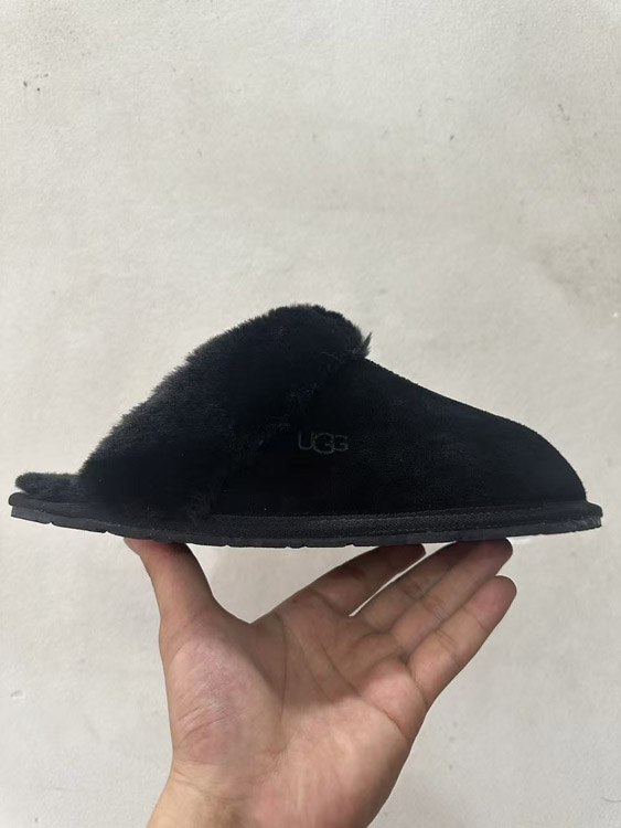 UGG Scuffette II Suede Fashion Sandals -3