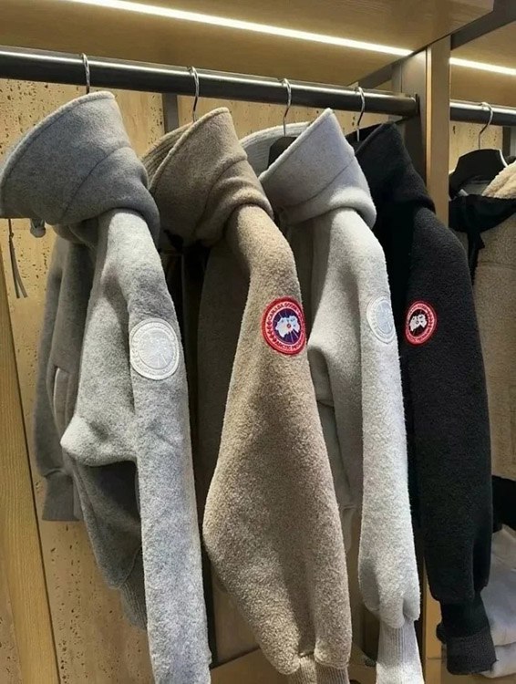 Canada Goose Thick Hooded Wool Cardigan Jacket -2