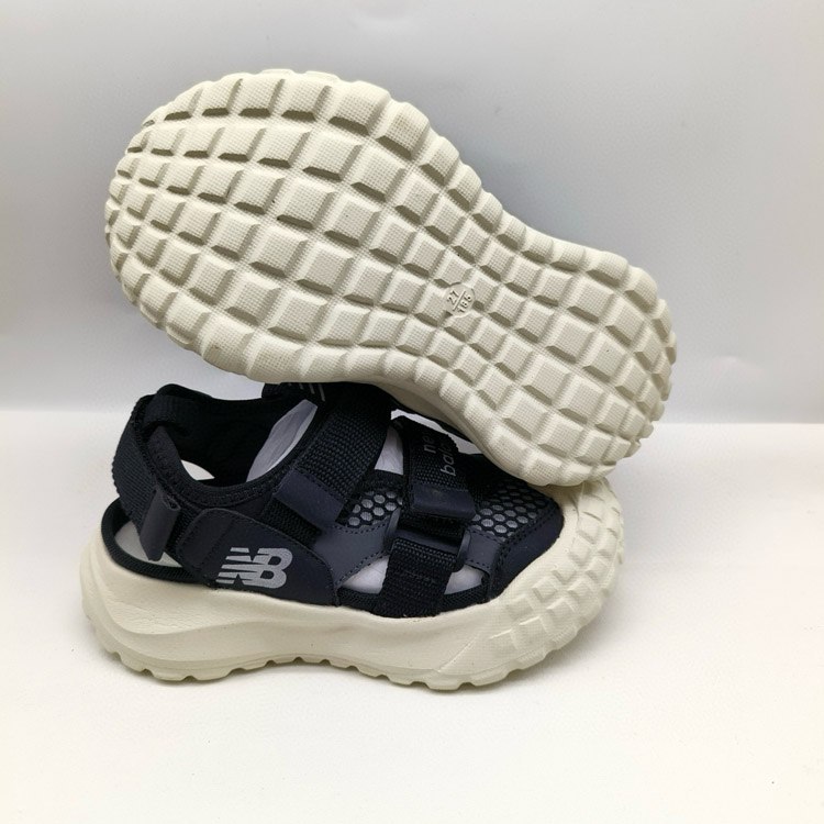 New Balance NB Baotou new hollow breathable soft bottom children's sandals -4