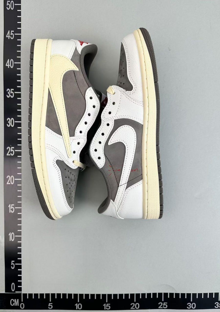 Jordan 1 Low x Travis Scott A999 -2