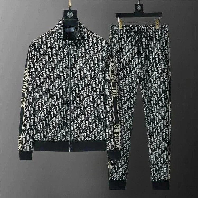 Louis Vuitton (LV) and Gucci versatile and classic fashion sets -2