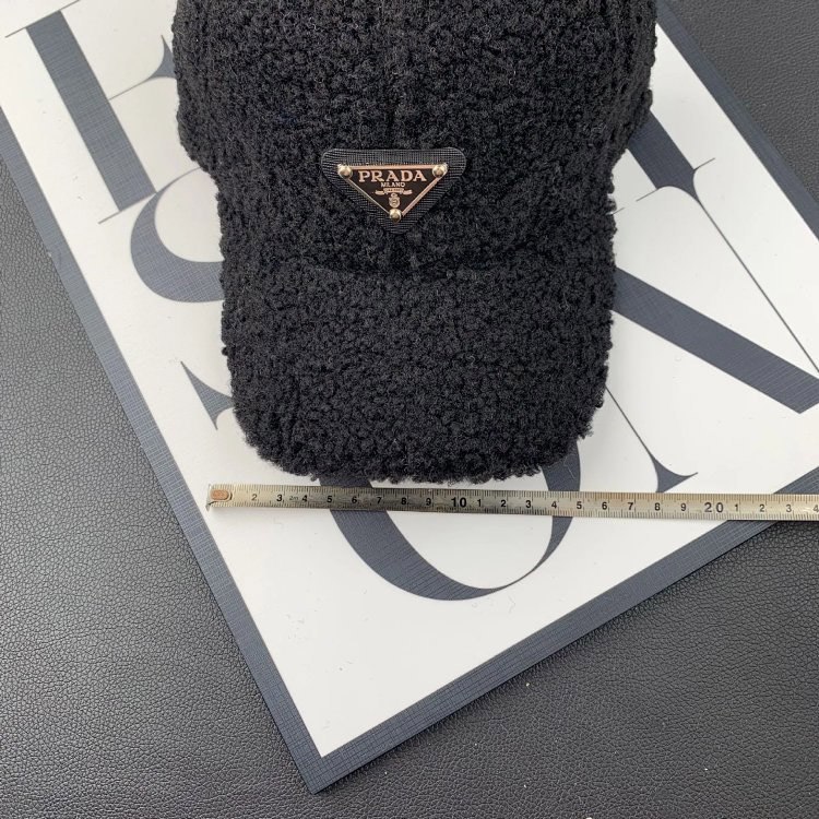 Prada baseball cap -3